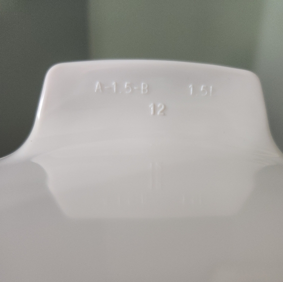 Corningware Corelle Blue Hearts 1.5L Casserole Dish with Glass Pyrex Lid - Picture 3 of 6